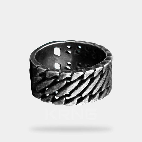 metal chain ring for black steampunk outfit