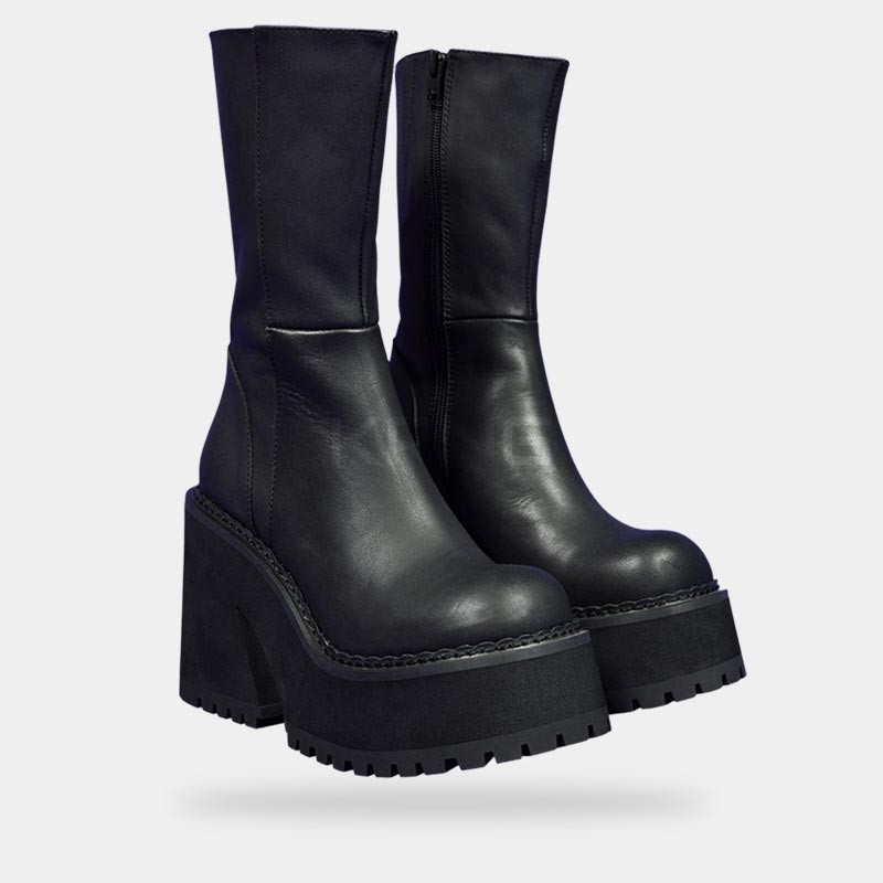 Dark brown boots for fashion techwear women