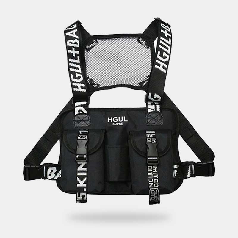 techwear thorax bag for streetwear outfit